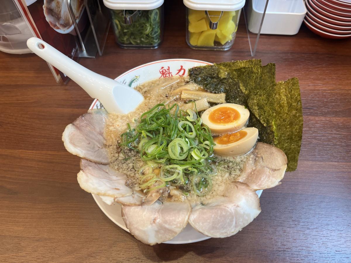 「京都背脂醤油」全部のせラーメン