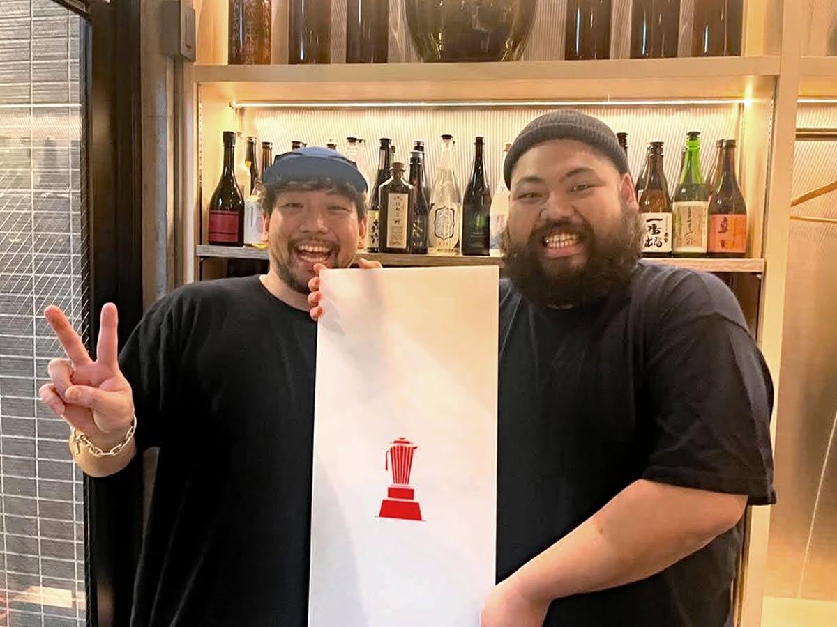 店を経営する砂田健太さん（写真左）・康太さん（右）兄弟
