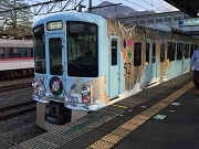 新型観光電車「旅するレストラン~52席の至福」