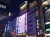 新宿駅南口に「ドン・キホーテ」新店 スーツケース用ロッカー完備
