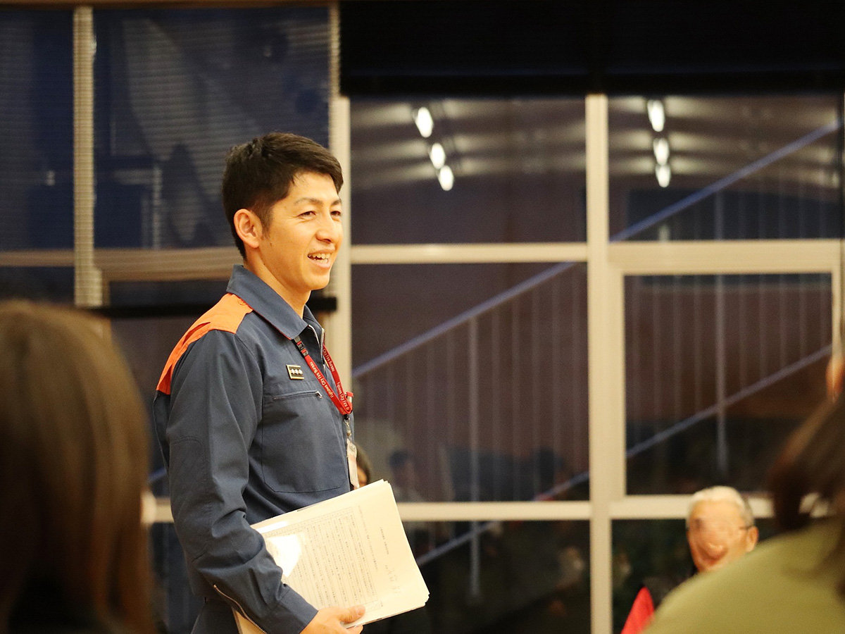 救命講習の講師を務める藤沢市消防局救急救命課の野林宏輝さん（2026年1月撮影）