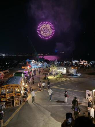 湘南のカルチャーをテーマにした野外イベント「SHONAN SCRAMBLE FESTIVAL ’26（湘南スクランブルフェスティバル）」が10月17日、鵠沼海浜公園「HUG-RIDE PARK（ハグライドパーク）」（藤沢市鵠沼海岸4）で開かれた。