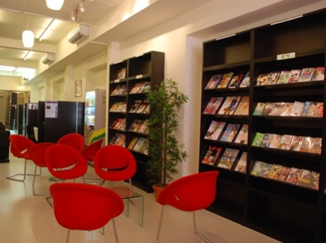 プリンセットストリートにオープンした「MANGA KISSA 漫画茶坊」の店内