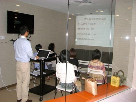 「ヘルスウェイジャパニーズメディカルセンター」は毎月2回「メディカルトーク」を開催している。