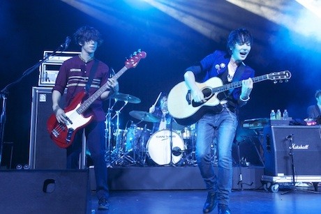 星で日本人バンド フランプール と ウィーバー がライブ 地元ファンを魅了 シンガポール経済新聞