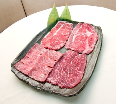 一般的な肉牛に比べるとヘルシーと言われる十勝牛