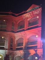 シンガポールで「ストリートパーティー」 路上で演奏やダンスなど