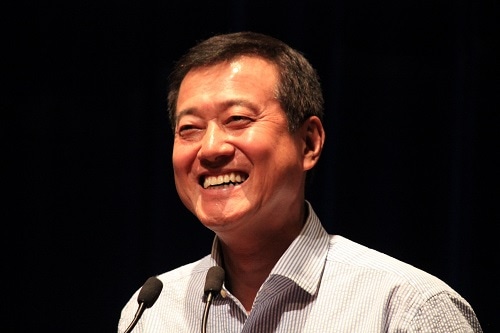 「東海大学と私の野球半生」をテーマに講演を行った原辰徳さん
(写真提供:東海大学同窓会シンガポール支部望星会)