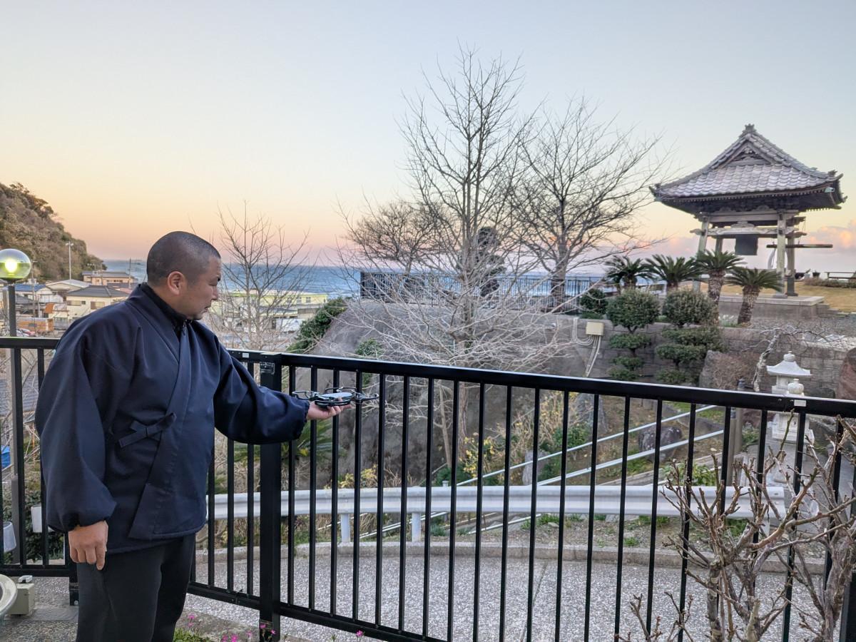 ドローンが迷子になっていた正栄山妙海寺。太平洋を望む高台にある
