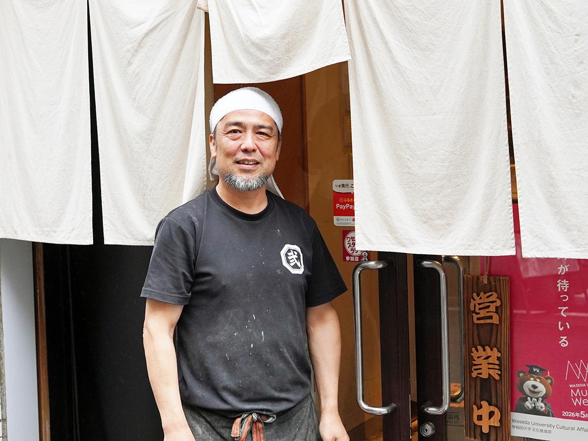 店主の奥山徹さん