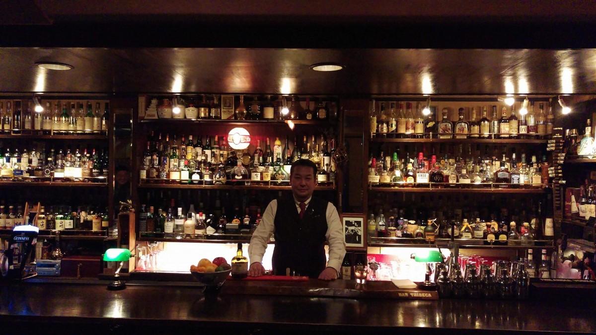 店舗での大串さん