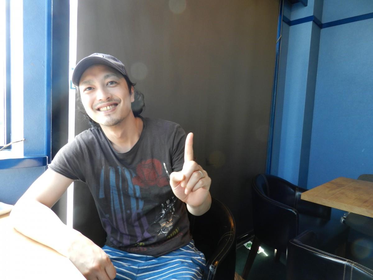 店主の浜野拓也さん