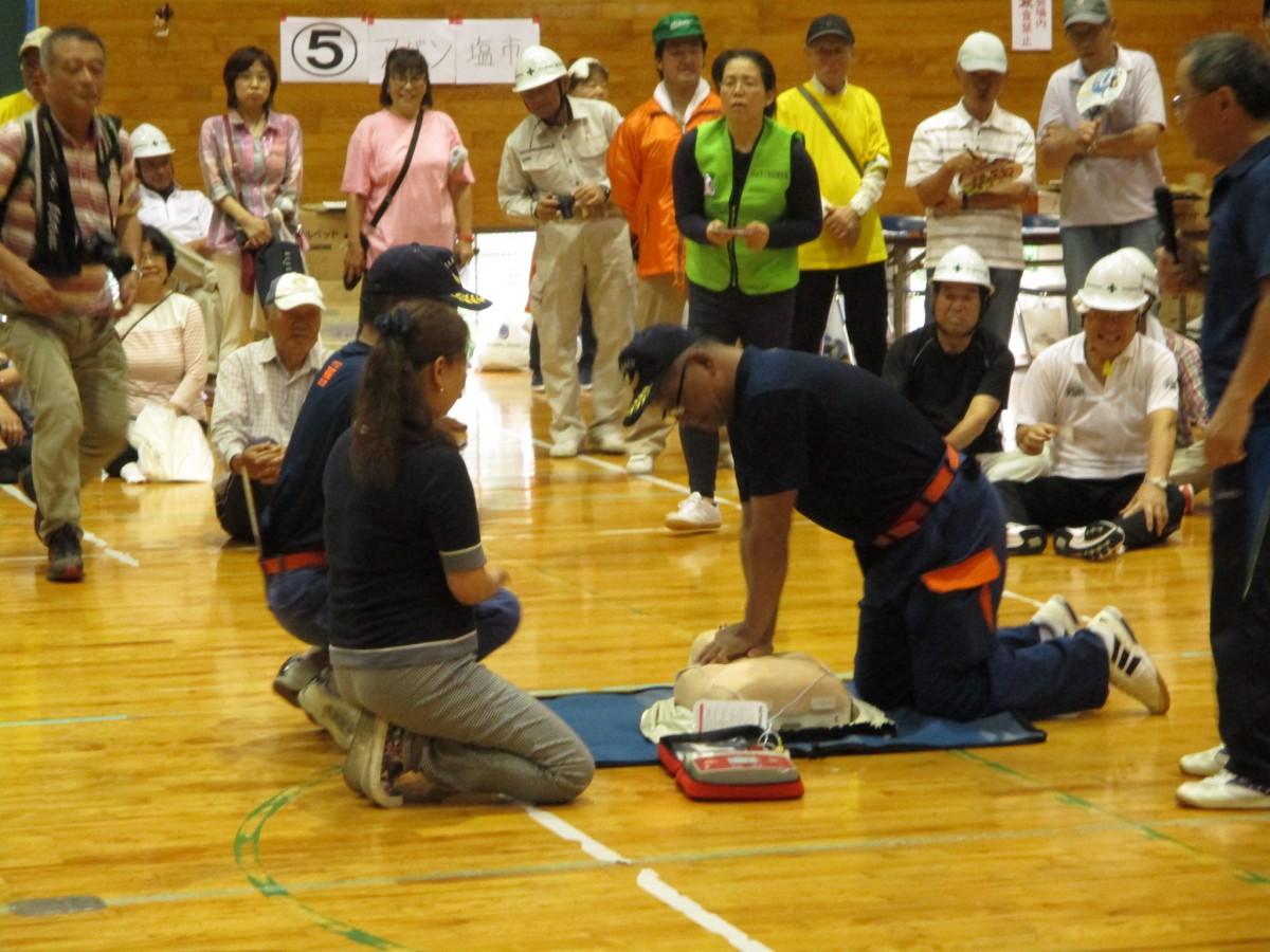 救急救命のデモンストレーション
