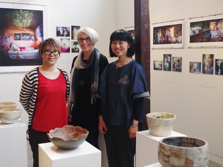 谷中でフィンランドの「記憶」映す写真と陶芸の展覧会 「違いの中にある光」表現
