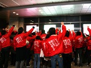 働く意志あるニート「レイブル」100人が号外配布－「レイブル」の実態発信