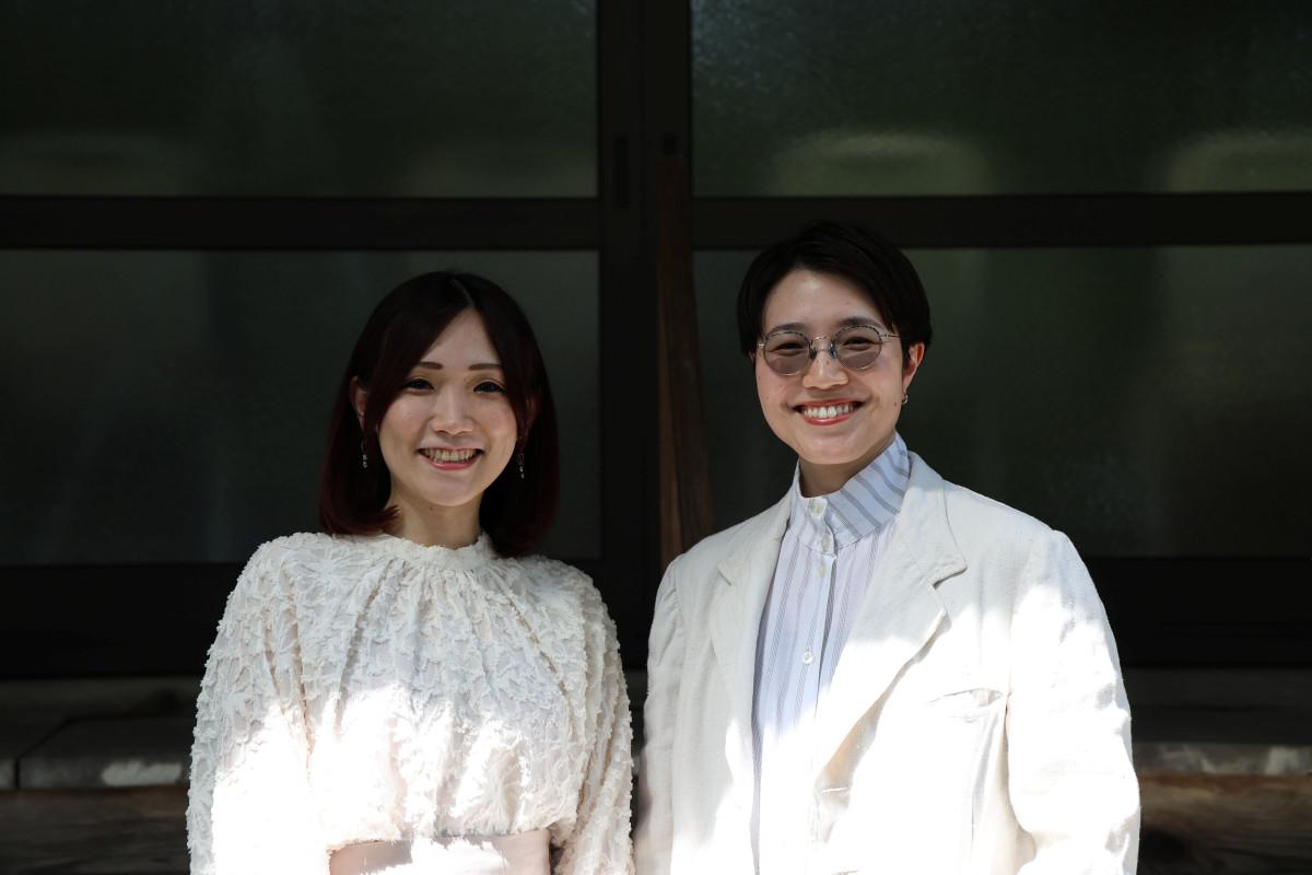 語りと歌を担当した山陰土着系女優の松嶋さん（右）とエレクトーン奏者のLiLica*さん（左）