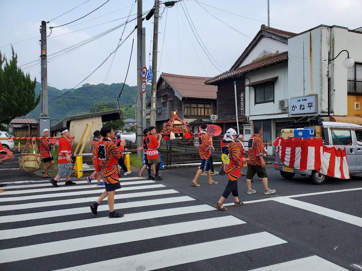 おやじみこし