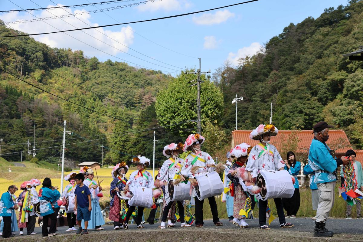 地区内外から集まった囃手（はやして）たち