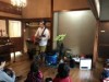 北浦和の古民家カフェで乳幼児向けライブ 保育士の「歌のお兄さん」が披露