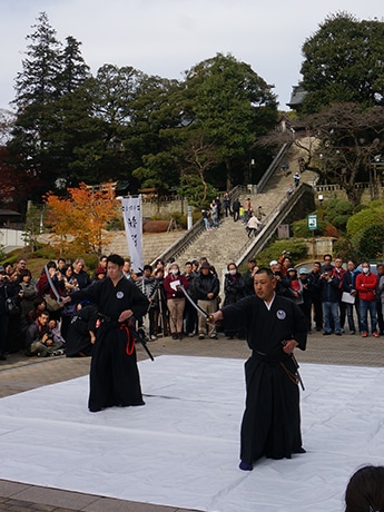 宇都宮で「二荒山神社演武」 新選組ゆかりの剣術を披露