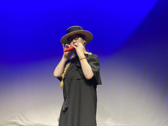 宇都宮市役所でコンサート　オカリナ奏者ツルタハルさん出演