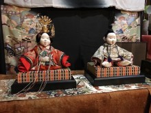 山形・河北町のカフェでひな人形など展覧会 古布やリメーク材販売も