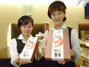 共同開発した「トロアメゾン」スタッフ